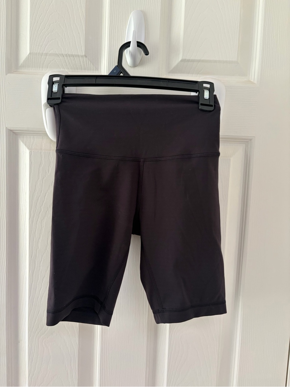 lululemon athletica wunder under 6” Black High-Rise Bike Shorts - Picture 2 of 5